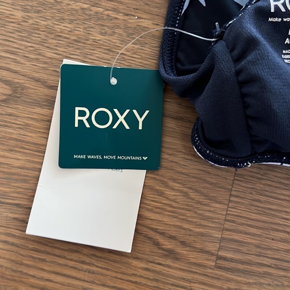 Roxy Women's Beach Classics Bralette Bikini Top Mood Indigo Large - Picture 10 of 13